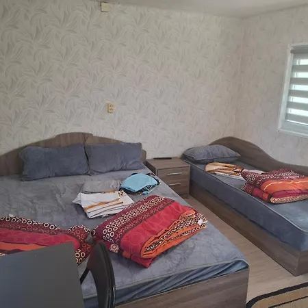 Atskiras Namelis Sveciu Namai Pas Neila Apartment *